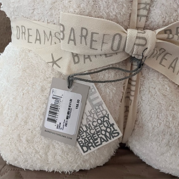 Barefoot Dreams Soft Cream Ivory Neutral Cozychic Throw Blanket NWT NEW - Picture 4 of 8